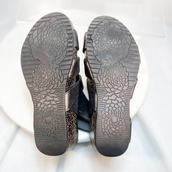 Dansko Stacey Wedge Sandals Graphite Metallic Suede Size 38 EUC - Picture 7 of 13